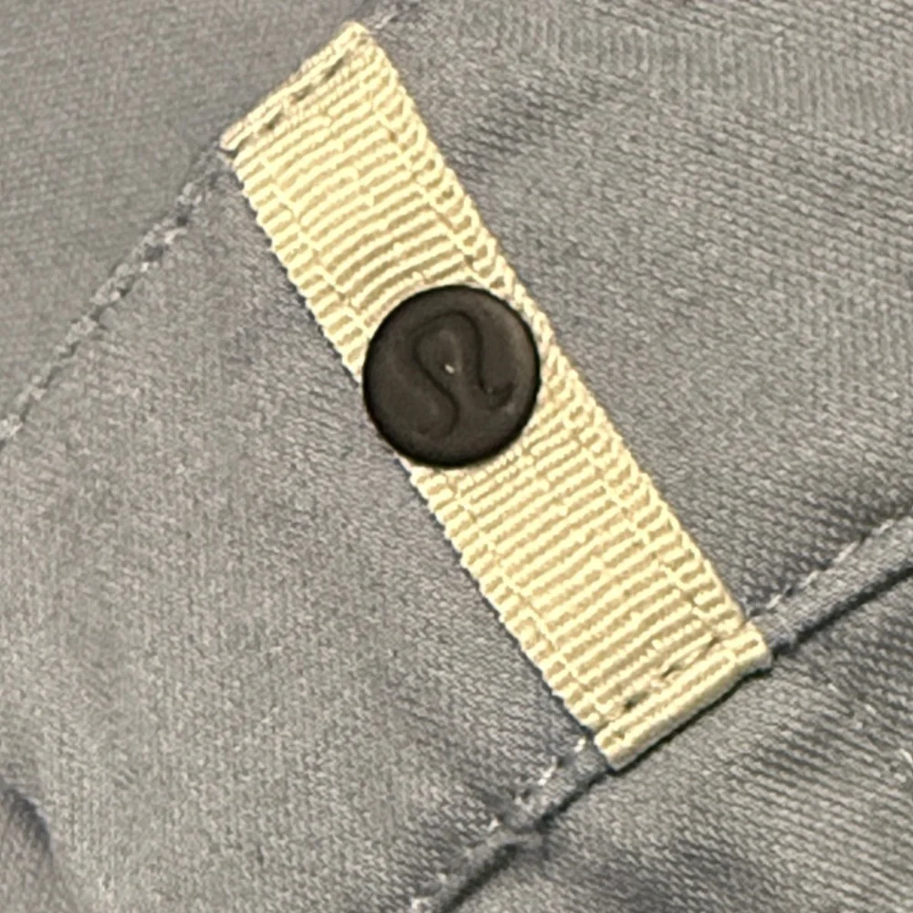 Lululemon ABC Commission Classic-Fit Short